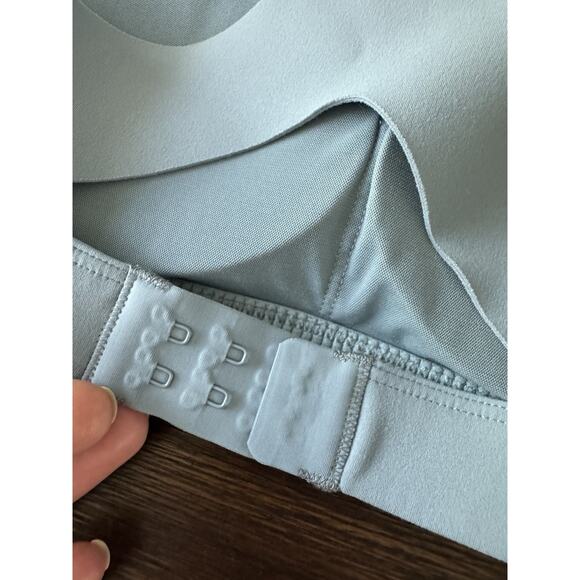 Descente Sports Bra Cycling Skiing High Performance $120 - Picture 5 of 5